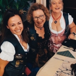 Drei Dirndl.jpg